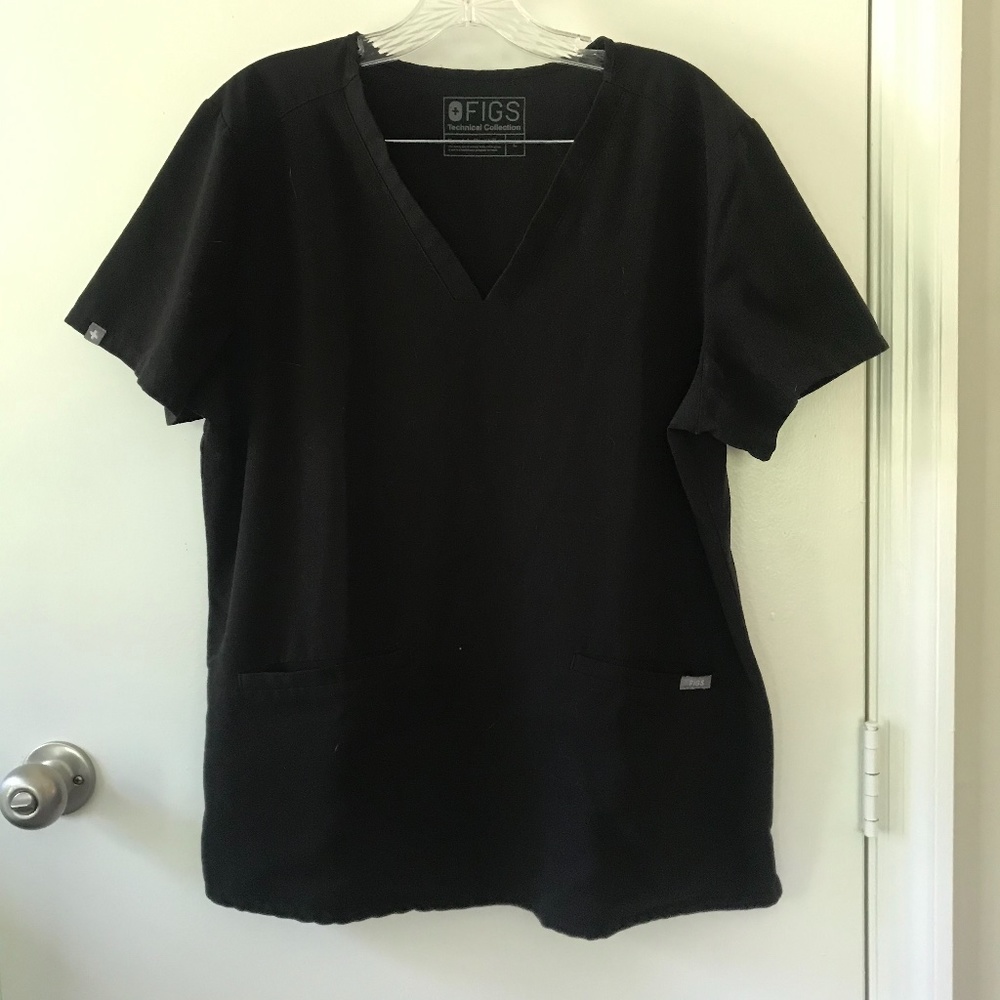 Figs Casma Three-Pocket Scrub Top